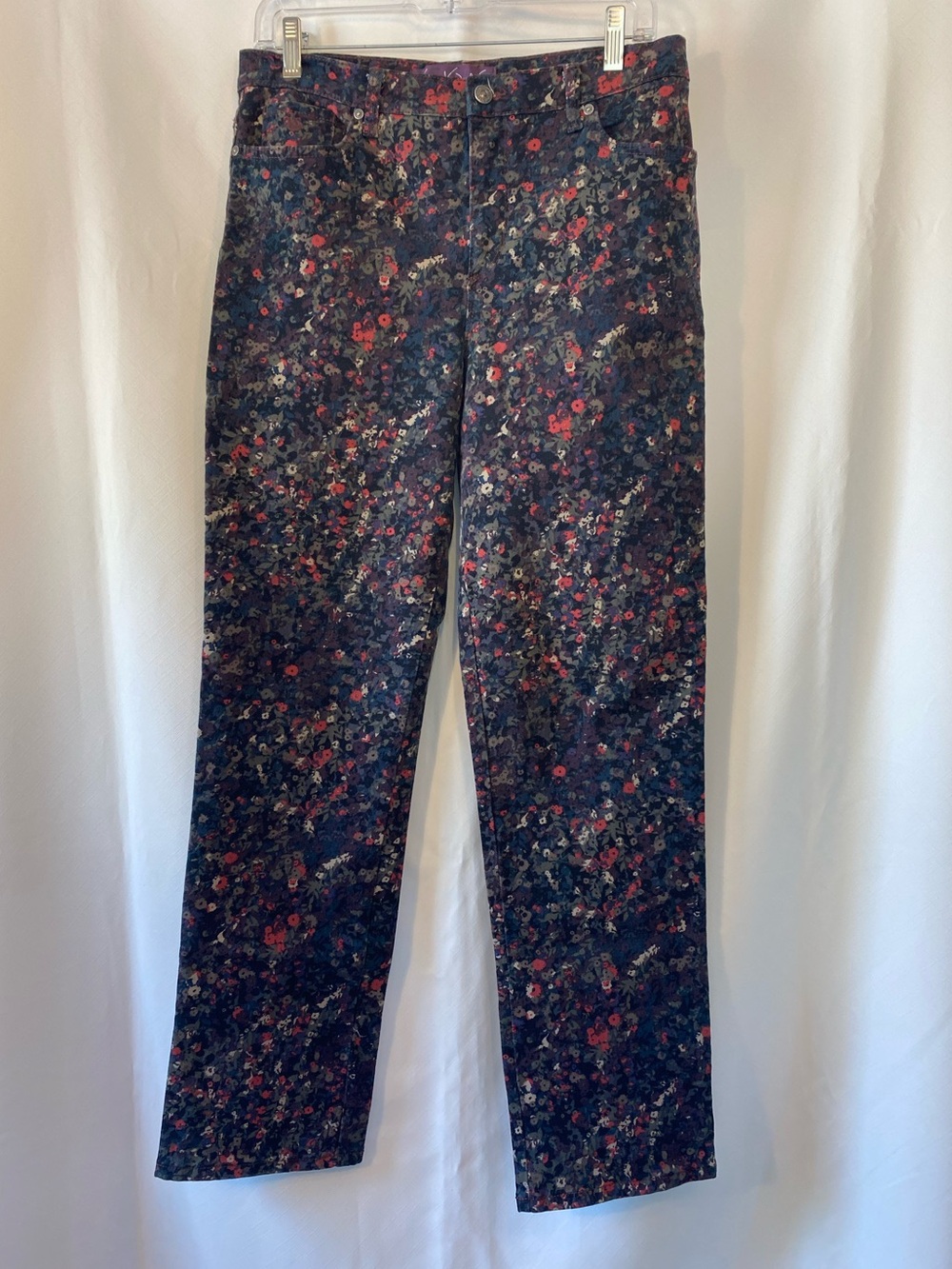 Women's Dark Cottagecore Micro Ditzy Floral Straight Leg Pants 8 Mature Fit